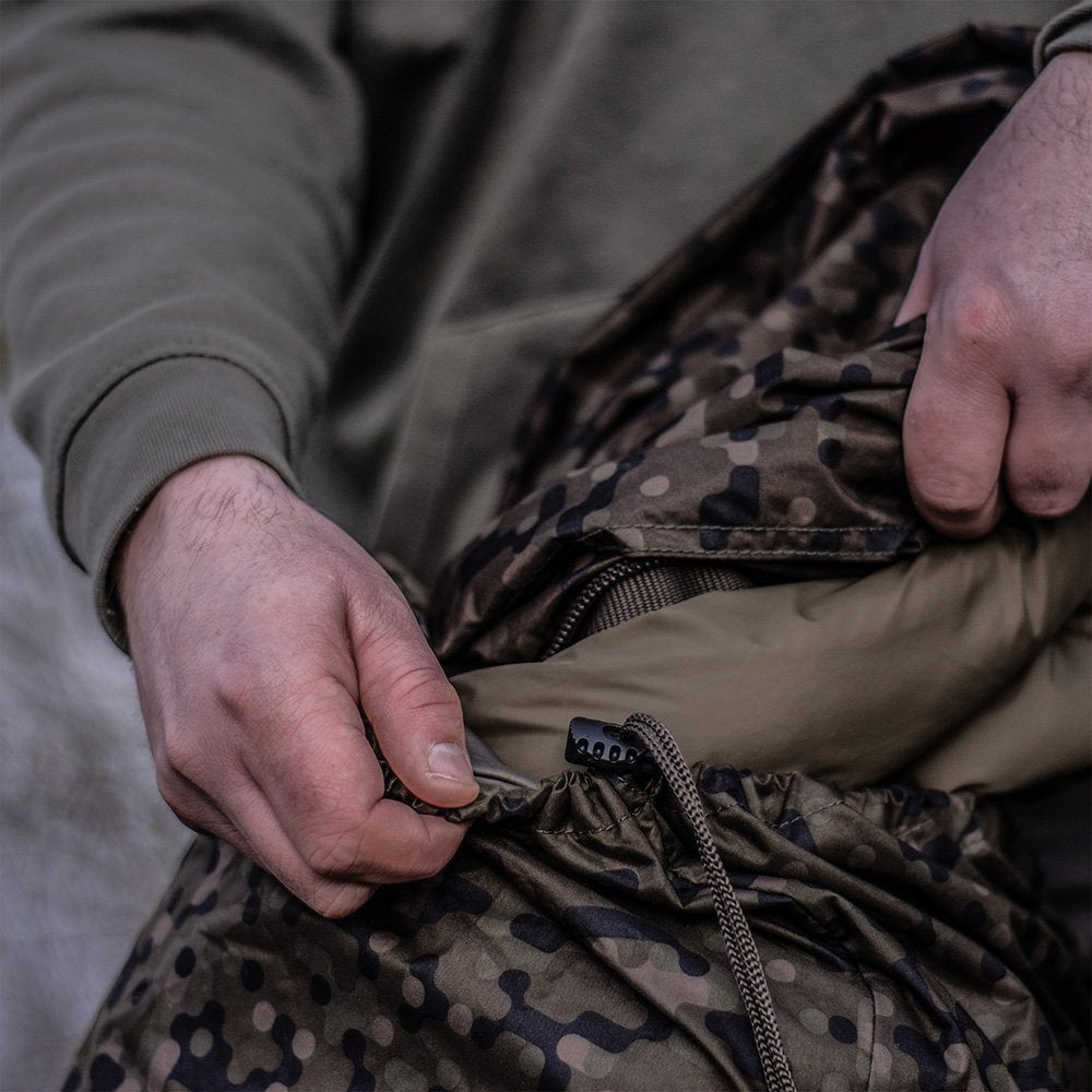 Bed Chair con saco de dormir Solar SP C - Tech Memory Foam Sleep Systems MKII - Tienda Carpfishing
