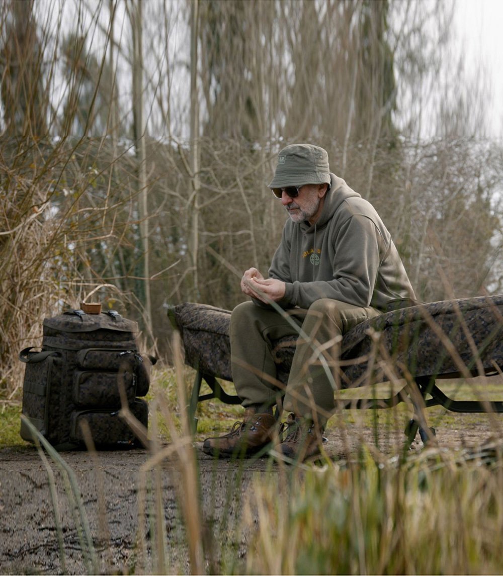Bed Chair con saco de dormir Solar SP C - Tech Memory Foam Sleep Systems MKII - Tienda Carpfishing