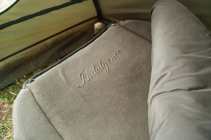 Bed Chair Nash Indulgence 4 Junior Sleep System mimetico- Tienda Carpfishing