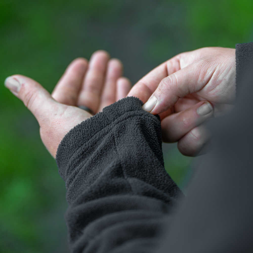 Polar Avid Carp con cremallera Negro - Tienda Carpfishing