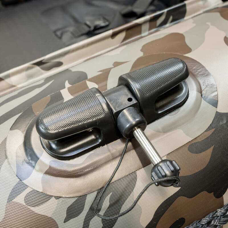 Barca Raptor 230 X - Wide Dark Camo con suelo de aluminio - Tienda Carpfishing