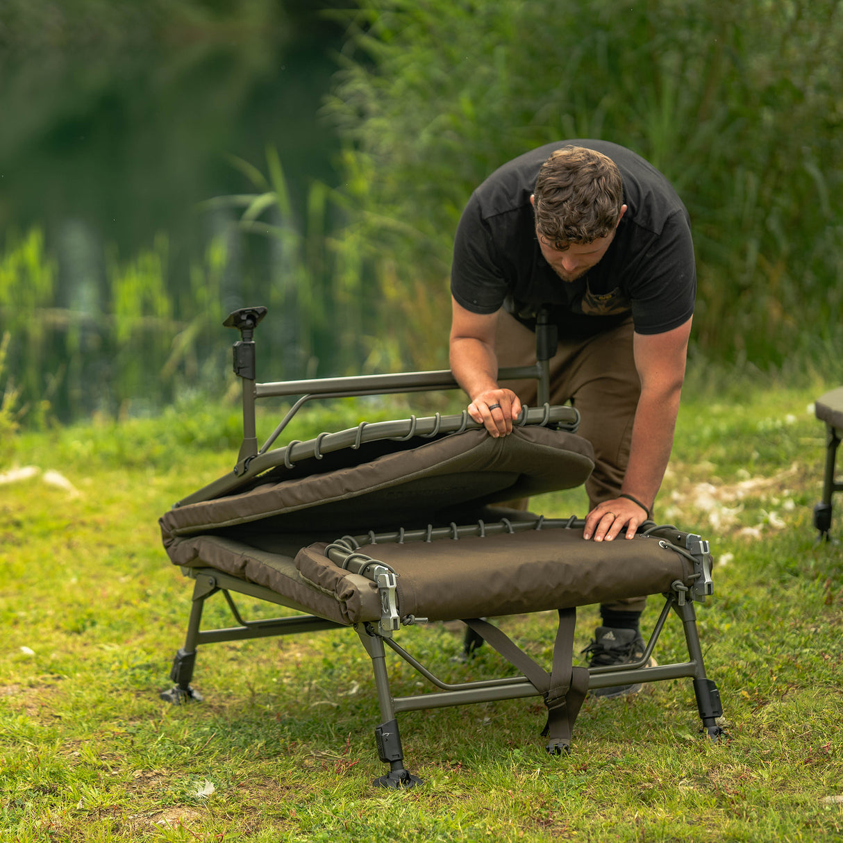 Bed Chair Avid Carp Benchmark Ultra Standard 6 gambe