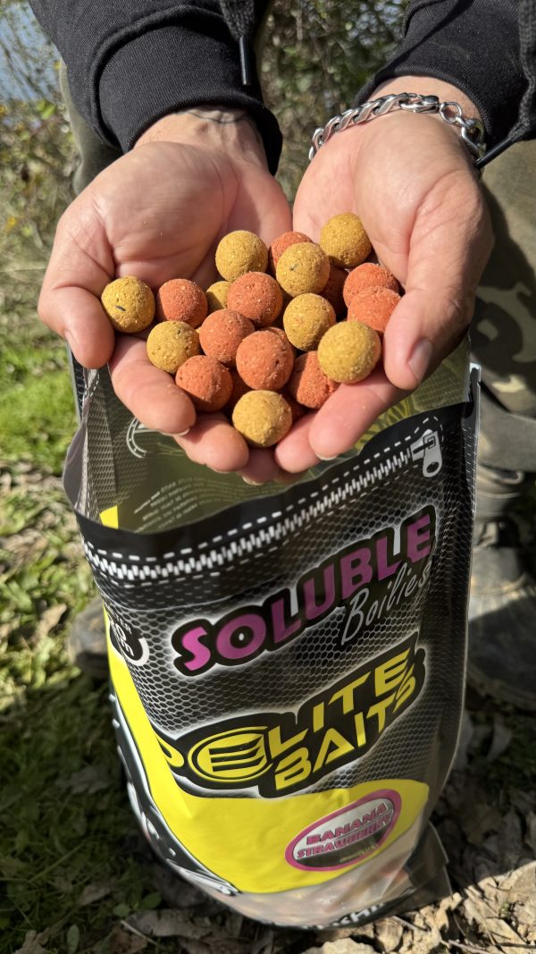 Boilies Solubili Pro Elite Baits Banana Strawberry 20 mm 3,5 Kg