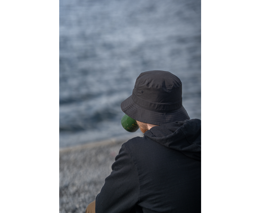Cappello Avid Carp Nero Stealth