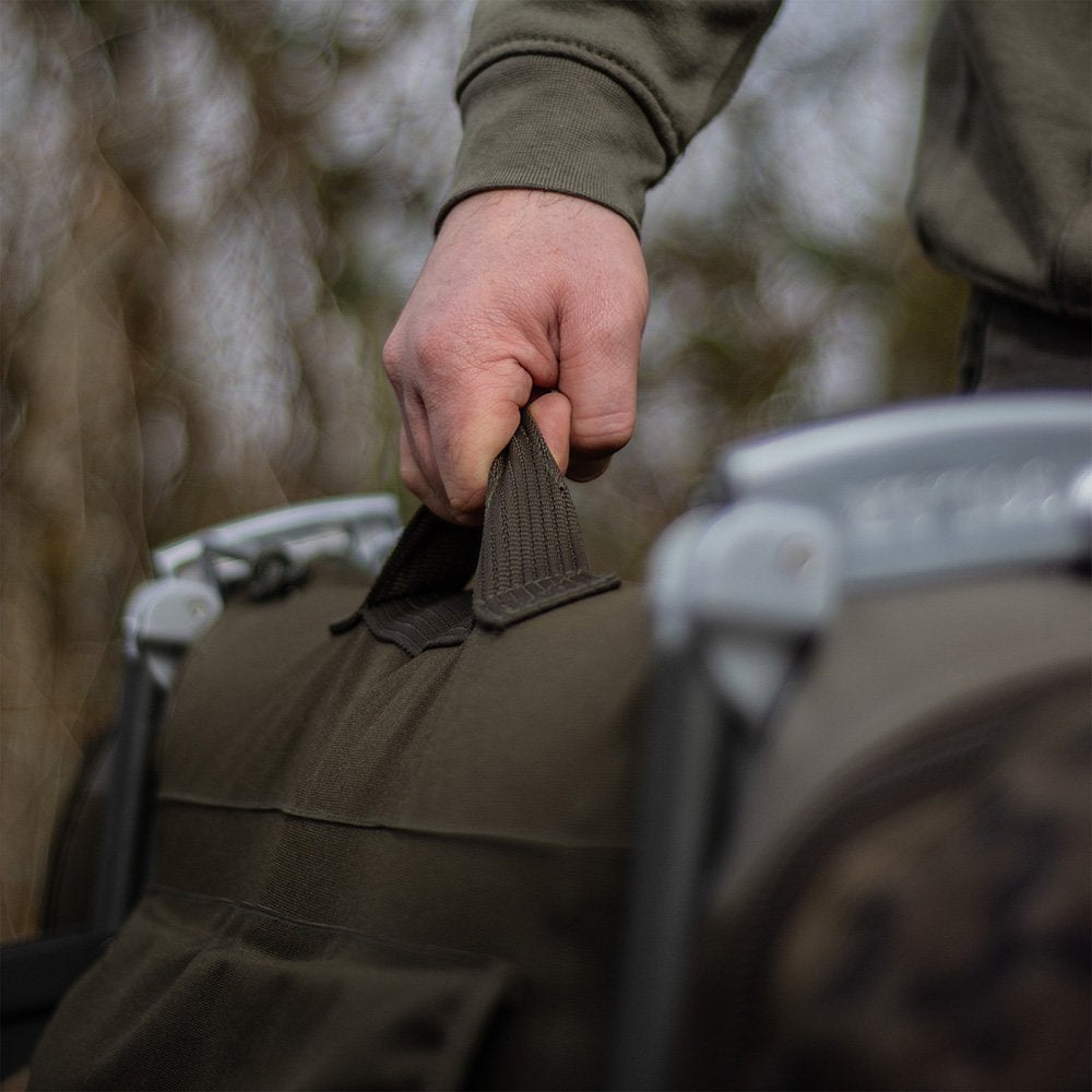 Bed Chair con saco de dormir Solar SP C - Tech Memory Foam Sleep Systems MKII - Tienda Carpfishing