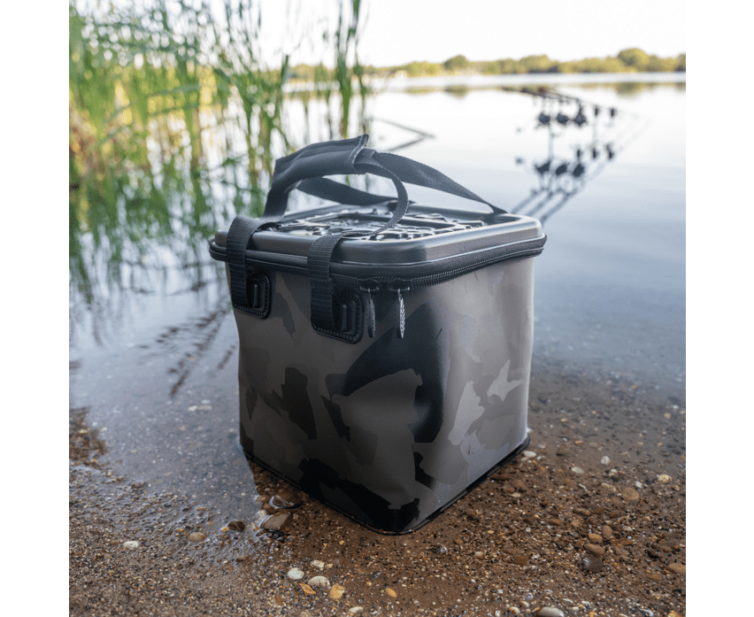 Macuto Avid Carp Stormshield EVA Camo 20 L - Tienda Carpfishing