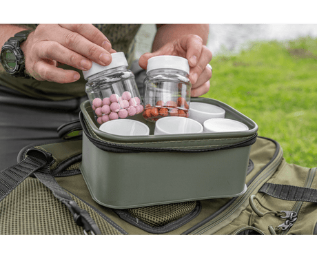 Macuto de 6 botes de cebo Korum Eva - Tienda Carpfishing