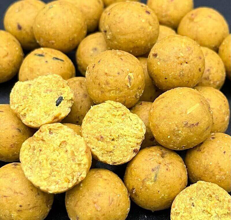 Boilies Vitalbaits Pina N But 18 mm 1