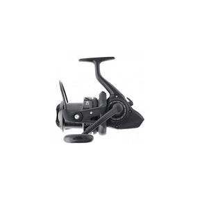 Oferta 2 Carretes Daiwa Black Widow 25 5000 A - Tienda Carpfishing