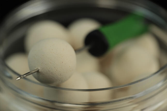 Wafters Sticky The Krill Blanco 16 mm - Tienda Carpfishing